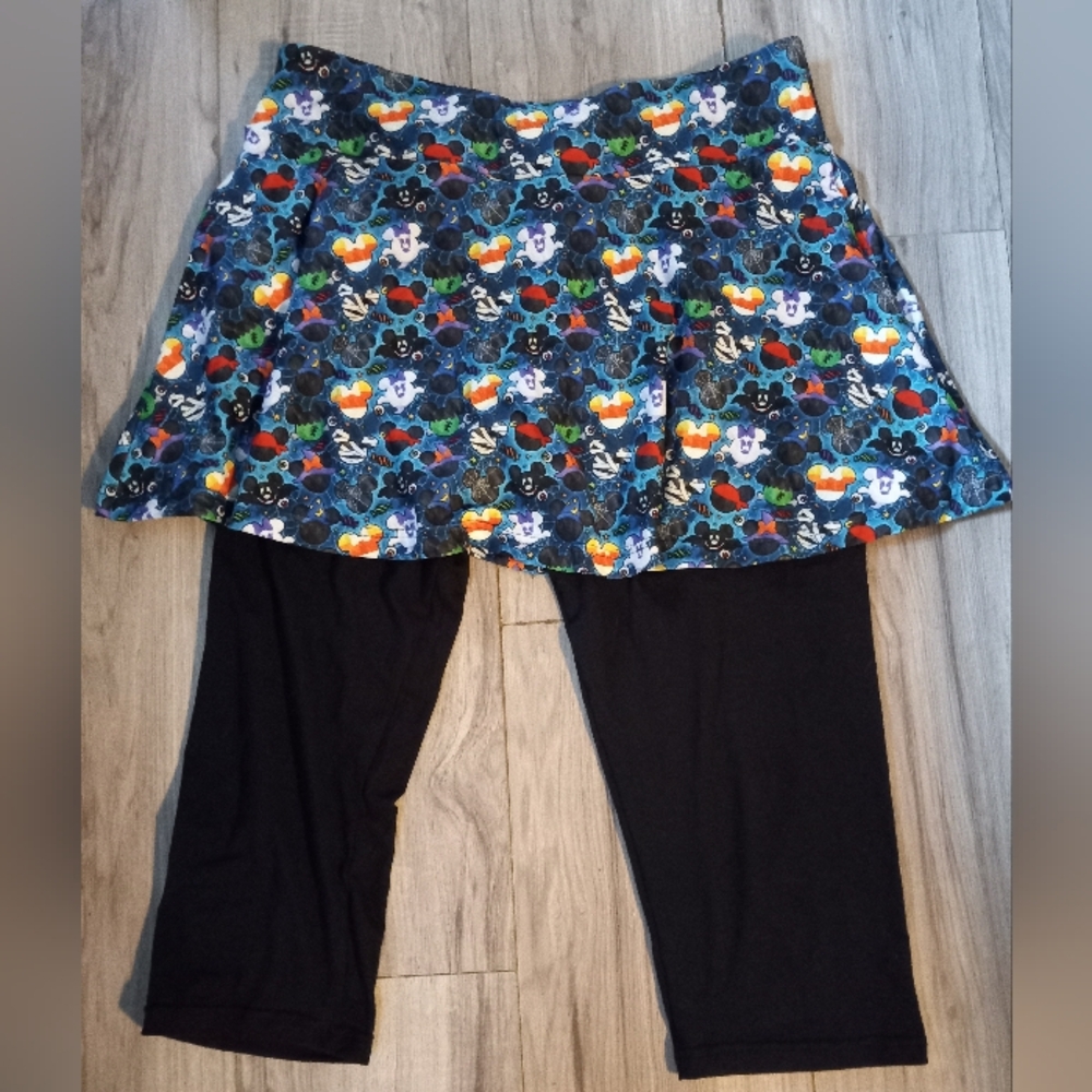 Disney Halloween Skirted Capris TC